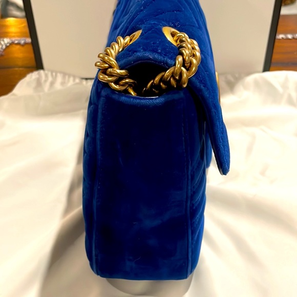 Authentic blue velvet medium Gucci Marmont - Picture 5 of 14